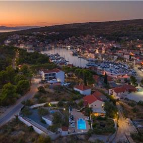 6 bedroom villa with pool in Milna, Brac Island sleeps 11